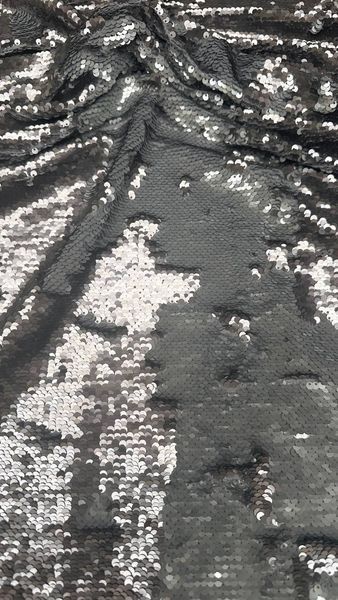 Пайеточная ткань на трикотажной основе перевёртыш, 337 серебряный глянец/матовый фото IrisTextil - 337 Пайеточная ткань на трикотажной основе перевёртыш, 337 серебряный глянец/матовый 337 в интернет-магазине IrisTextil